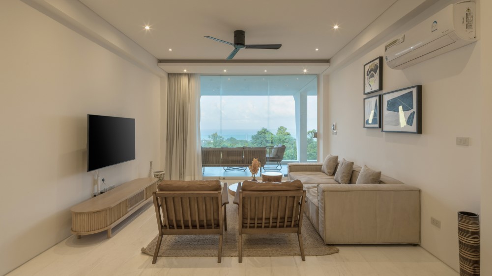 Golden Lotus - The Harmony Villa - Living and dining room b 1